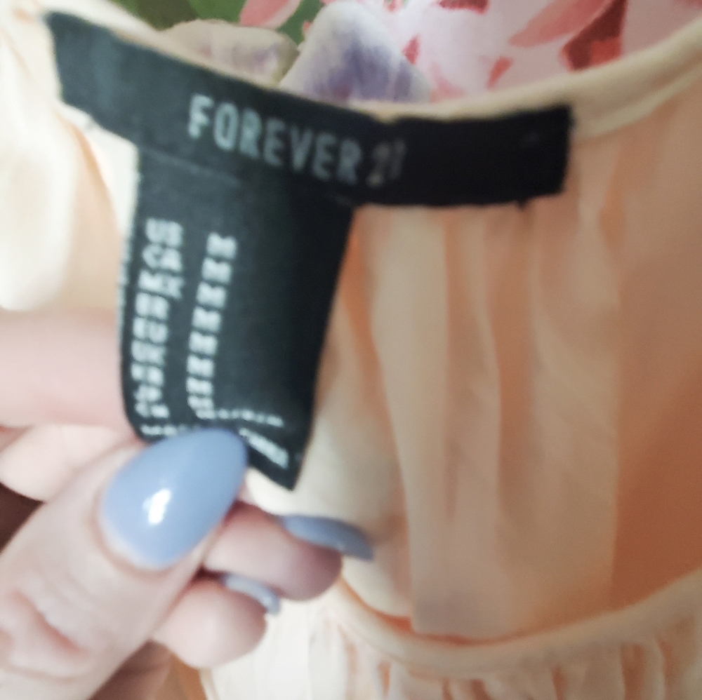 Flowy Top - Picture 4 of 4